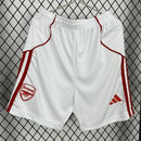 Conjunto Infantil Arsenal Home 2025 – Camisa e Shorts