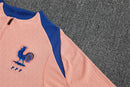 Conjunto de Treino França Salmão e Azul 2025 – Blusa Manga Longa com Zíper e Calça Esportiva