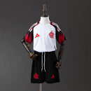 Conjunto Infantil Flamengo Branco e Preto 2025