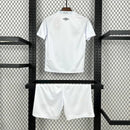 Conjunto Infantil Santos FC Branco 2025 – Uniforme Completo Infantil | Camisa e Short