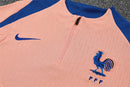 Conjunto de Treino França Salmão e Azul 2025 – Blusa Manga Longa com Zíper e Calça Esportiva