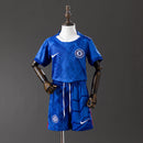 Conjunto Infantil Chelsea Azul 2025 – Uniforme de Futebol Infantil Completo | Camisa e Short