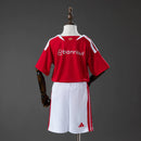 Conjunto Infantil Internacional 2025 – Camisa e Short | Uniforme Esportivo Infantil