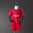 Kit Infantil PSG Vermelho e Azul – Uniforme de Futebol com Camisa e Shorts